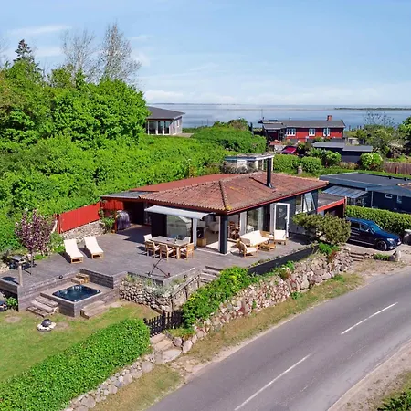 Σπίτι διακοπών Lovely House With Panoramic View Martofte