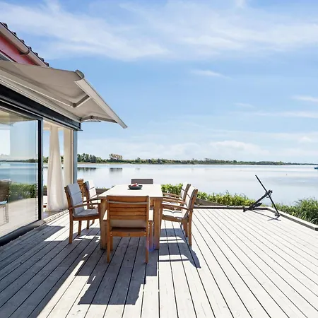 Lovely House With Panoramic View Ferienhaus